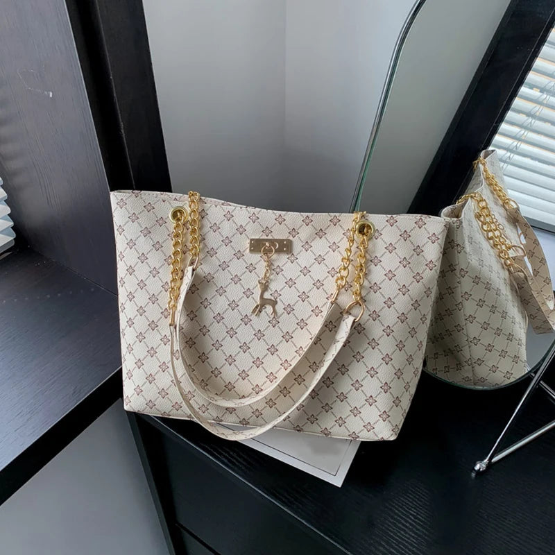 Elegant Leather Tote Bag - Vellah