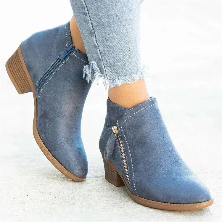 Women's Chelsea Heeled Boots - Vellah