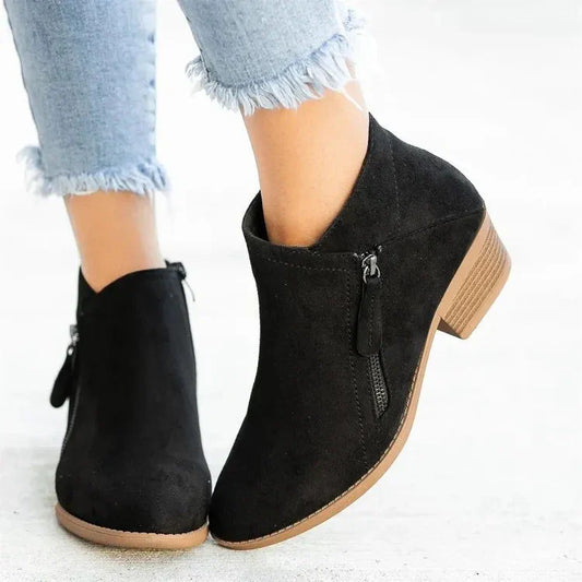 Women's Chelsea Heeled Boots - Vellah